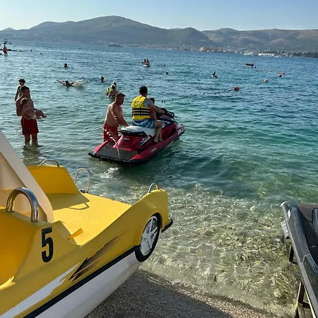 Chatarina Apartman *