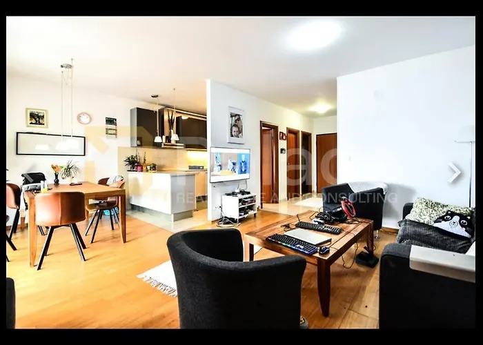 דירה Chatarina טרוגיר