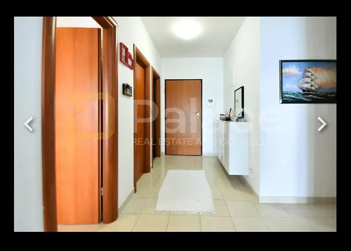 Chatarina דירה *