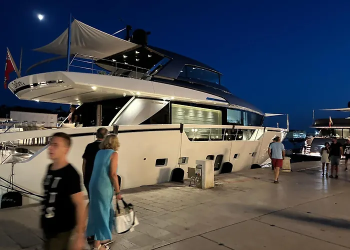 Chatarina דירה טרוגיר